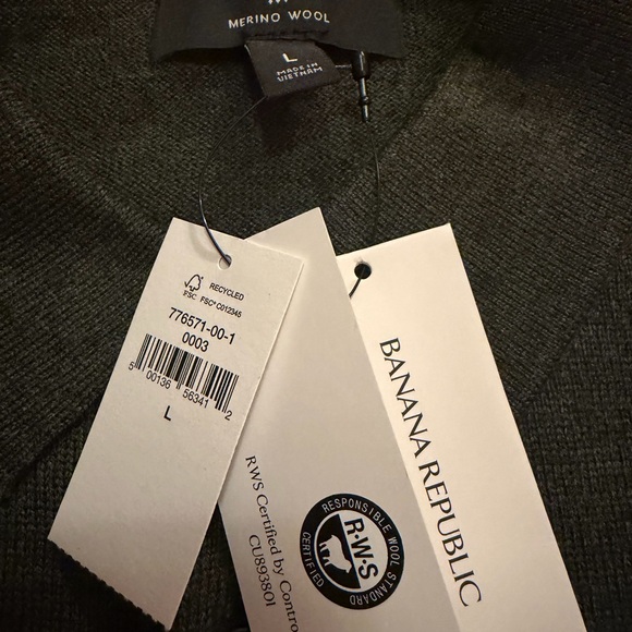 Banana Republic Men’s Long Sleeve Polo Shirt Size L Gray NWT - Picture 2 of 5